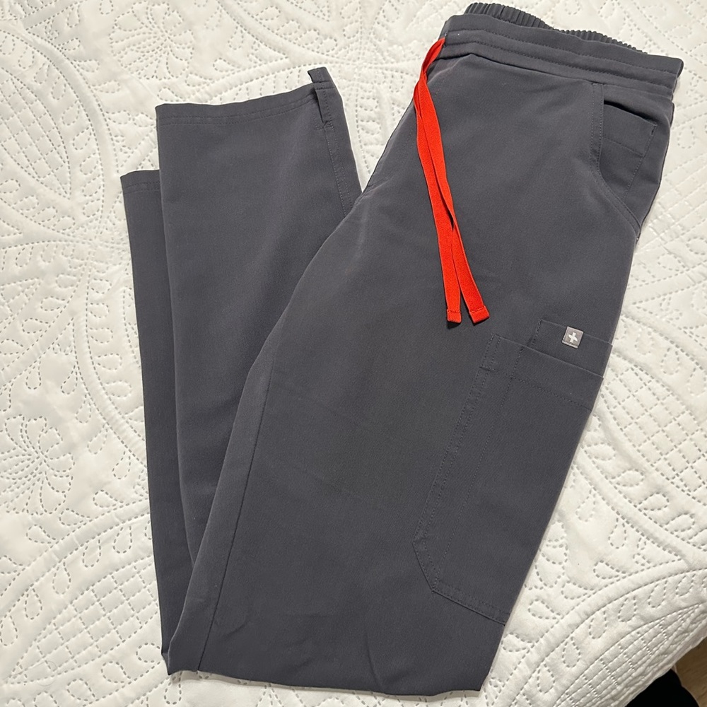 Figs charcoal yola scrub pants